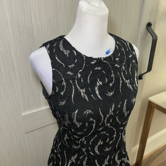 Women's NWT Tommy Hilfiger black dress - Picture 3 of 11